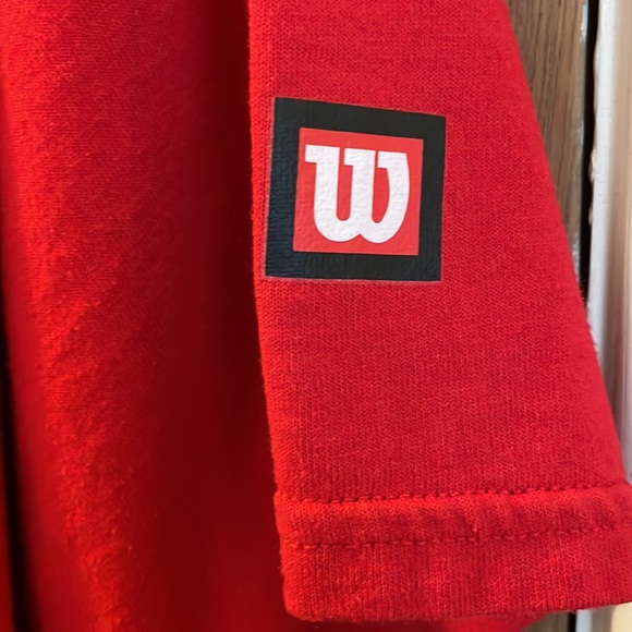 Wilson Long Island #17 Unisex Gorgeous Red Tee Shirt Sz. XL - Picture 5 of 7